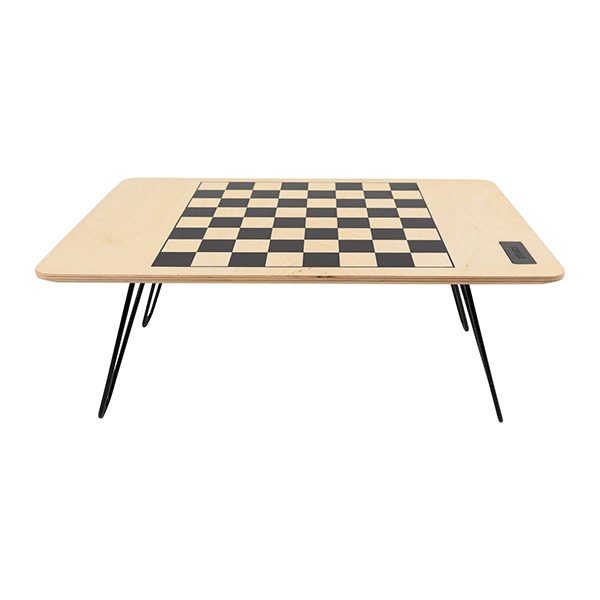 QUINCE CHESS SET & TABLE